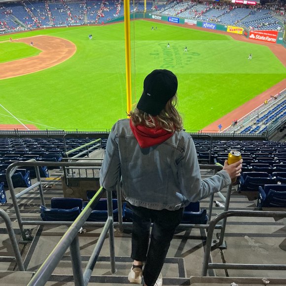 Meet the Posher Other - Meet your Posher, Olivia